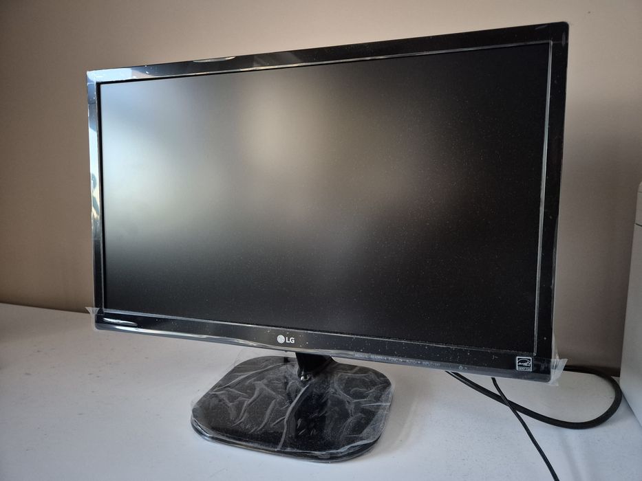 Monitor LG 22MP48 22" Nowy