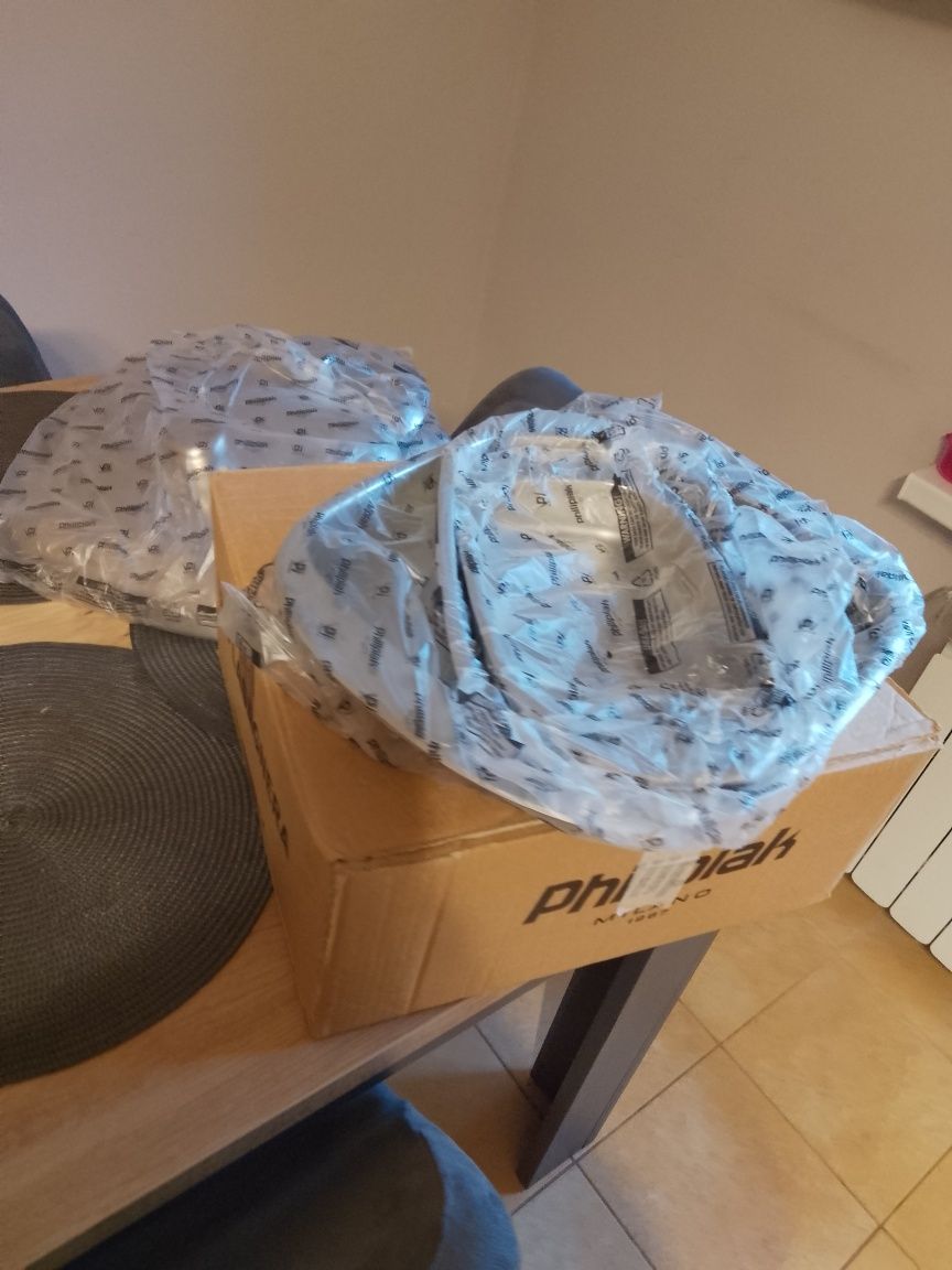 Zestaw philipiak 3szt z pokrywkami nowe