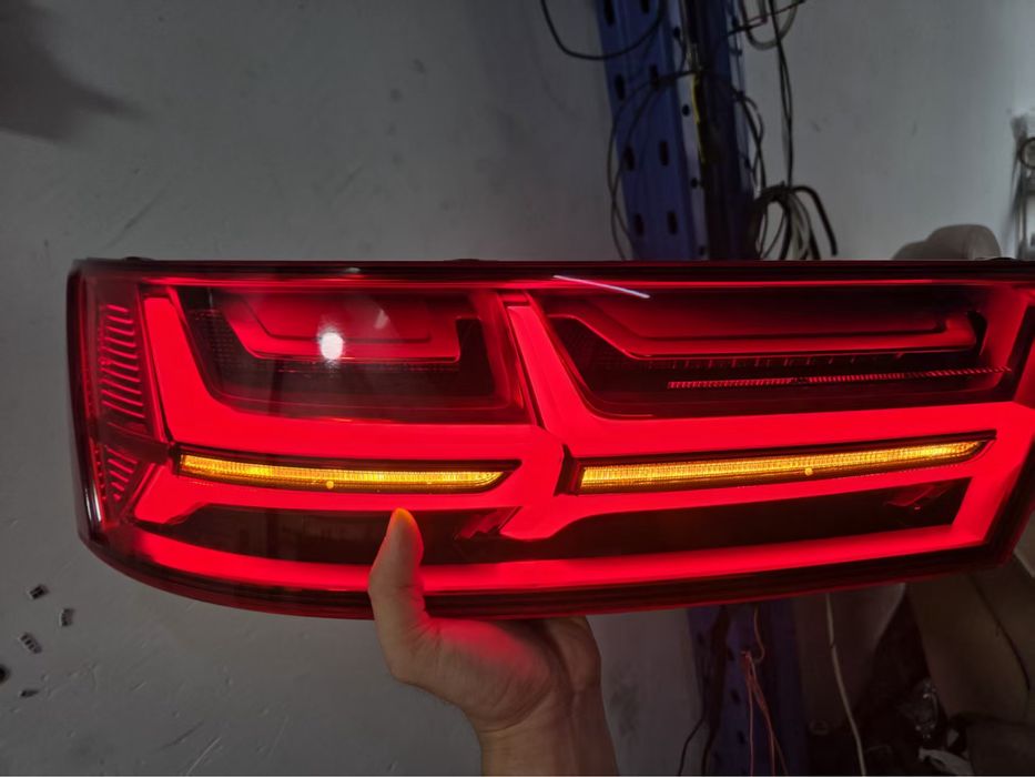 Европейские задние стопы фонари Audi Q7 q7 4M matrix led 2016-2024