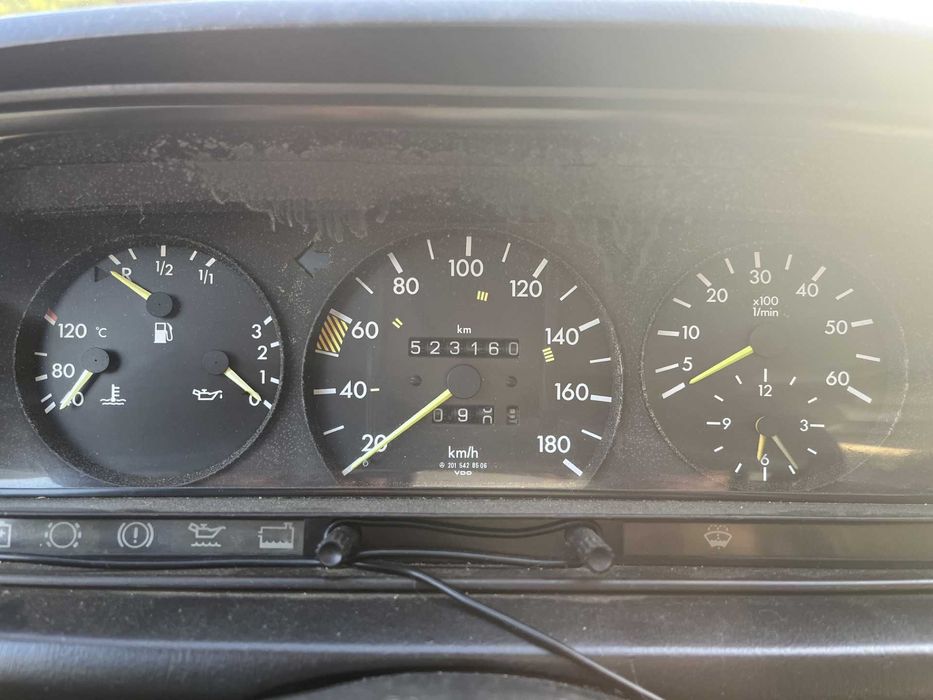 Mercedes-Benz 190 D 2.0 5v (W201) - Clássico de 1988