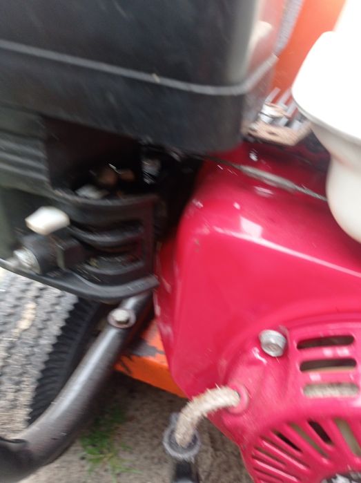 Повітродувка,Бензо уборка листя- піску великих територій