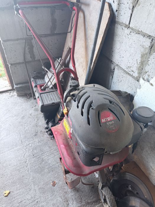 Glebogryzarka spalinowa MTD T/205 – uszkodzona