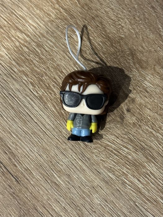 Обмін/продаж фігурка дивні дива кіндер stranger things kinder