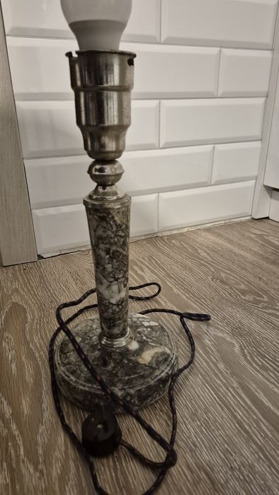 Лампа настільна з мрамора