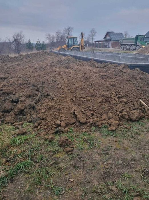 Pospółka, żwir, piasek, wykopy, wyburzenia.