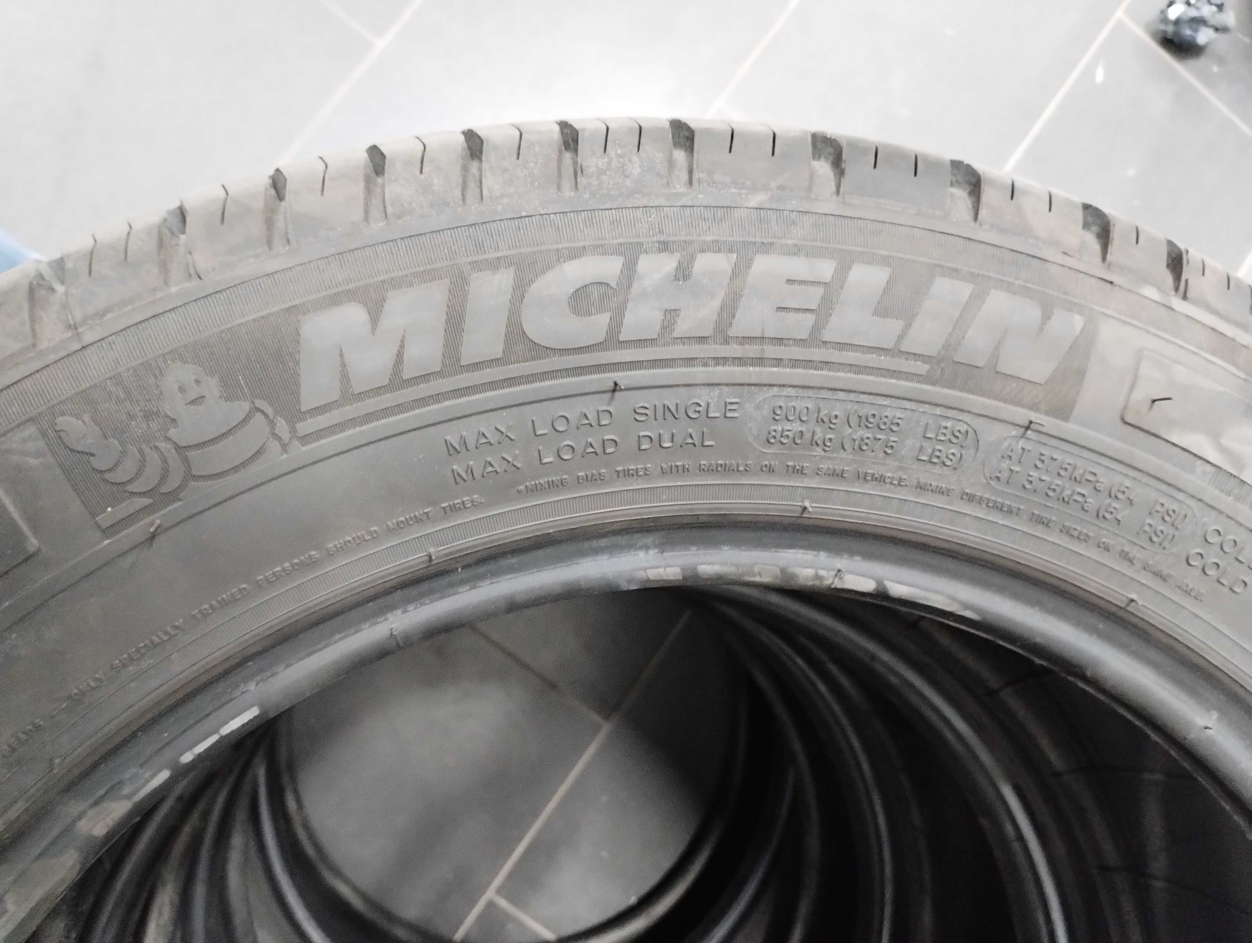 Opony dostawcze Michelin 215/60 R17 C