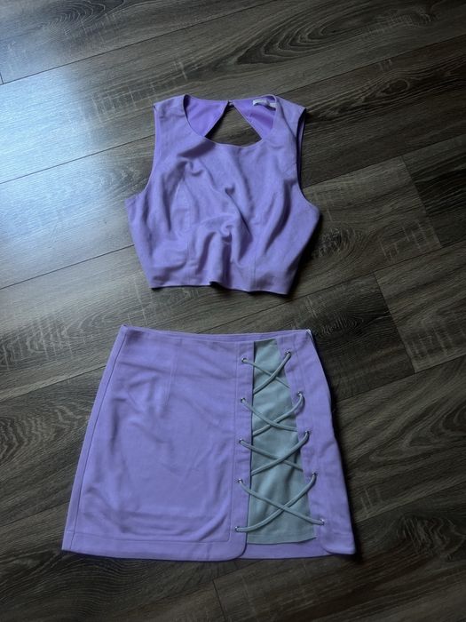 Комплект з топу та спідниці