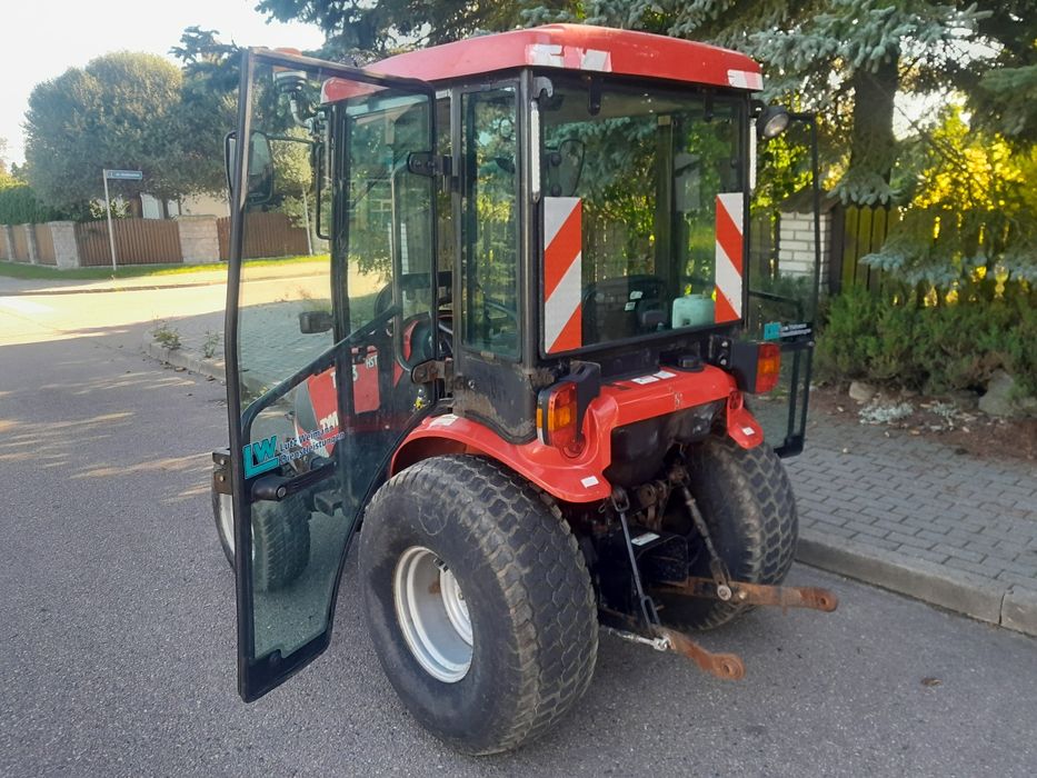 Ciągnik komunalny_TYM T273 HST z przednim WOM-em i TUZ-em_2014 Rok