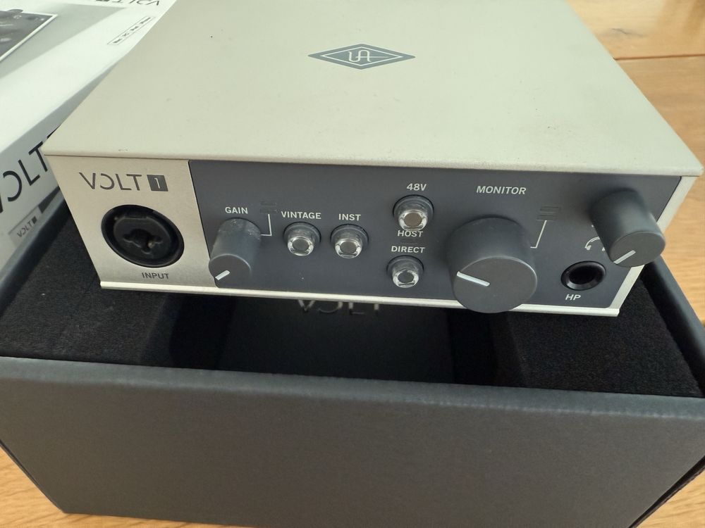 Universal Audio Volt - como novo
