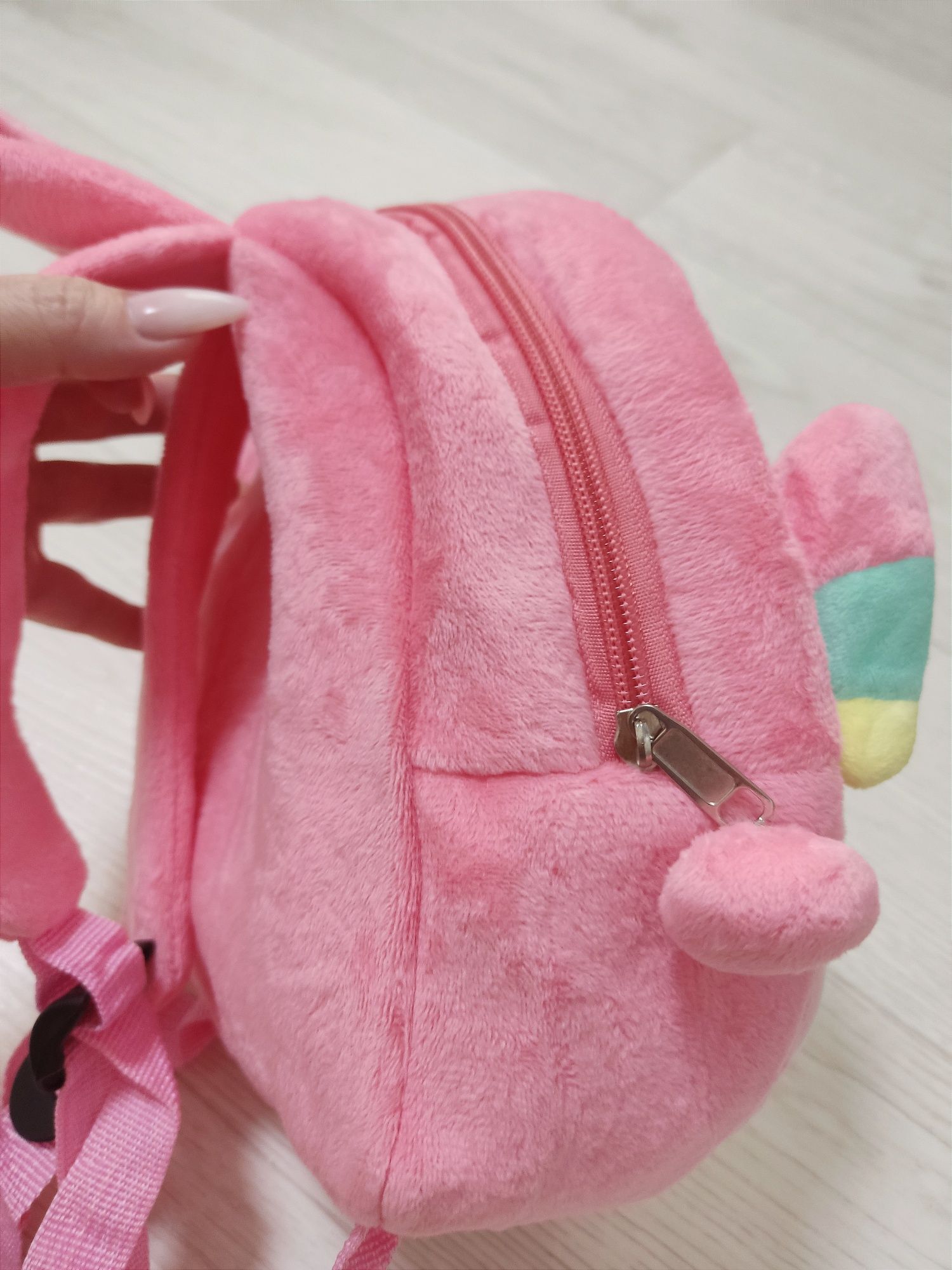 Новий рюкзак, портфель, сумочка