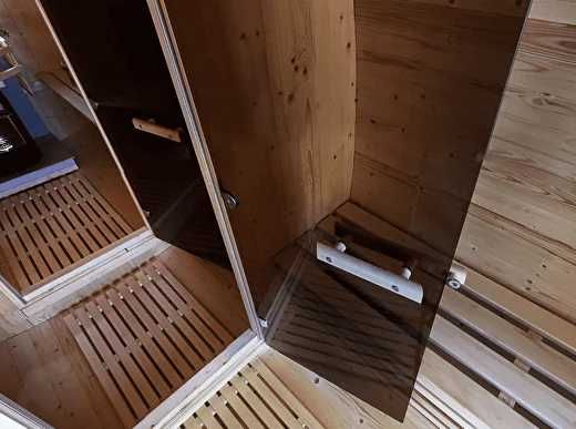 Sauna beczka 2,4m ze ścianką pół panorama