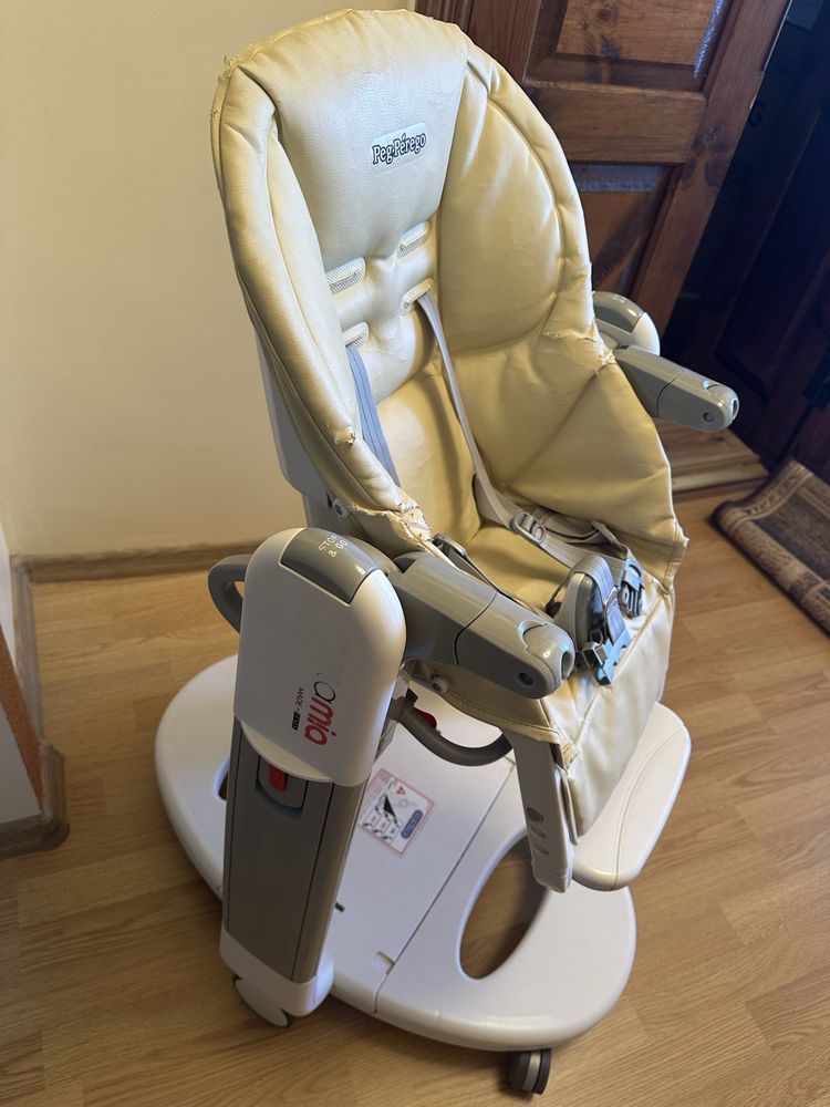 Дитячий стілець-гойдалка Peg Perego tatamia