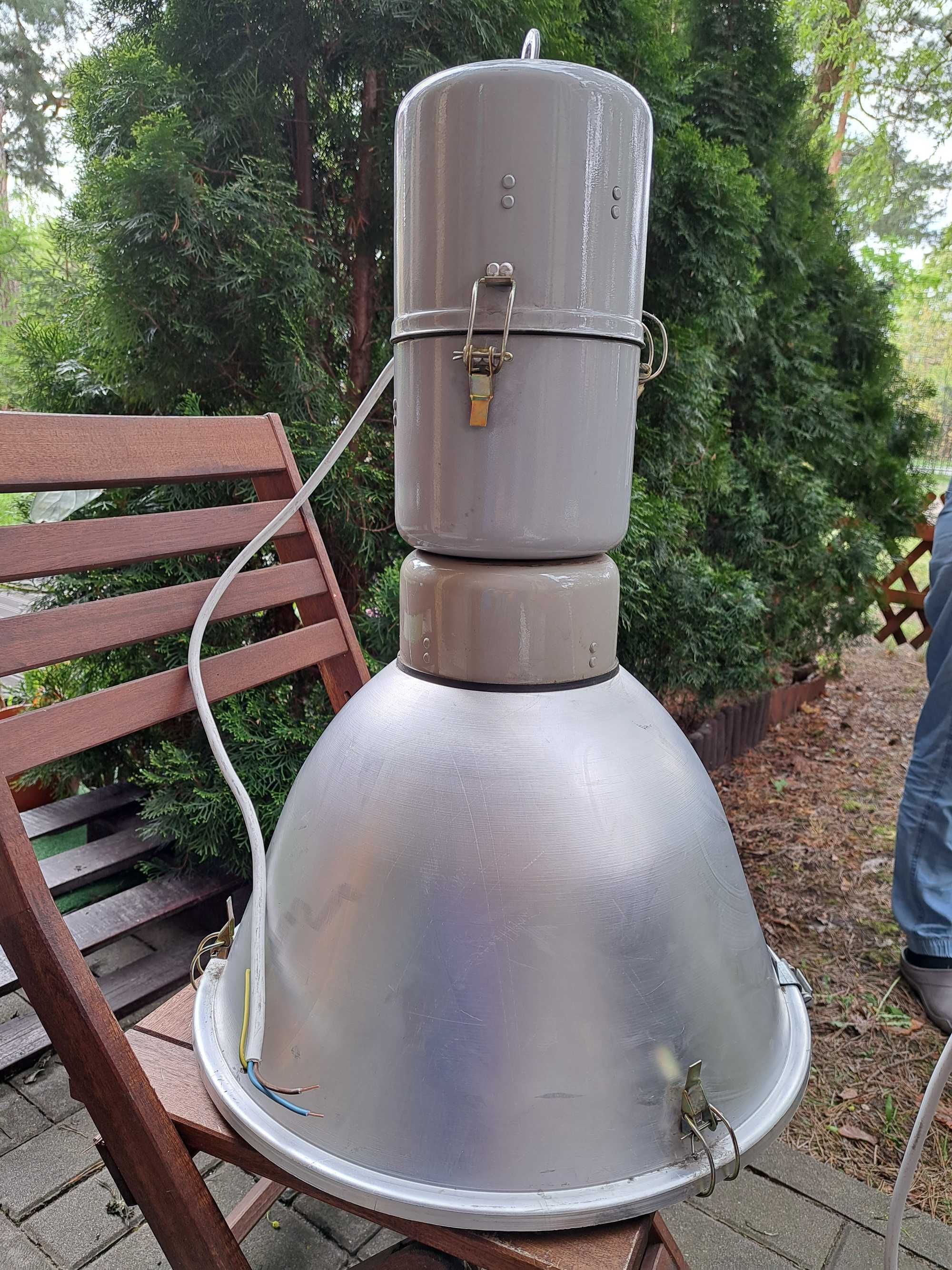 Lampa przemysłowa wisząca
