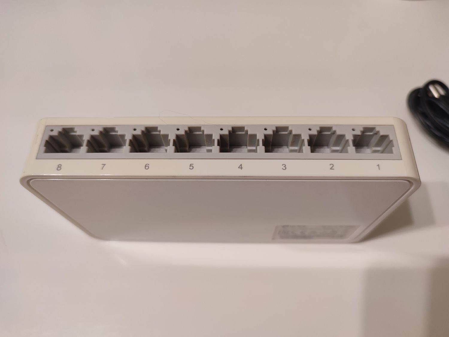 Комутатор TP-LINK TL-SF 1008D 8*100Мбіт/с