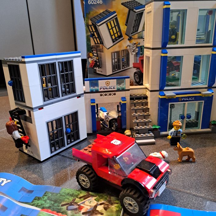 Lego city 60246 Posterunek Policji