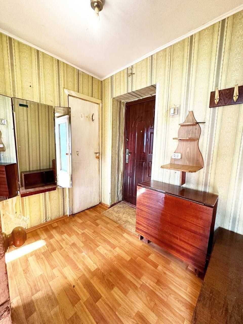 Продаж 1-кімнатної  вул. Р.Атаманюка (р-н 22 школи). Площа 36м²