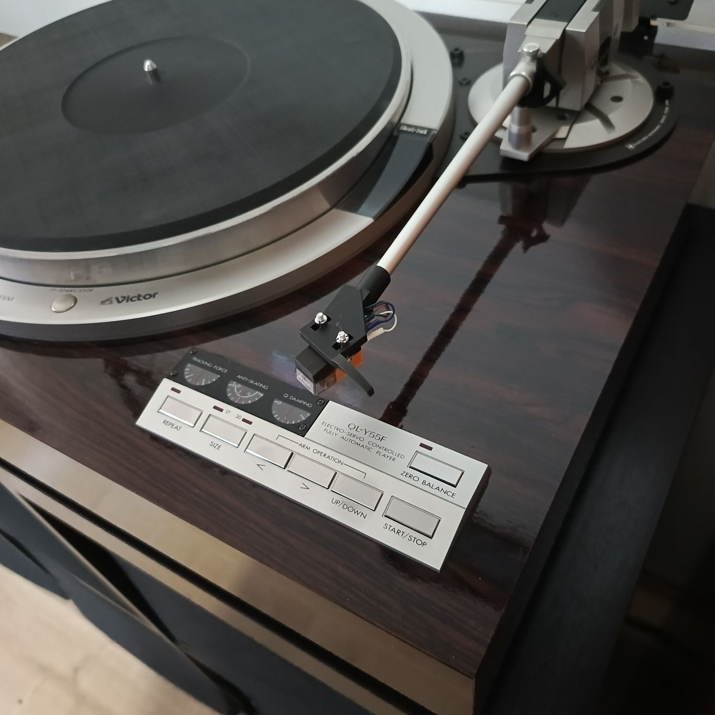 Gramofon Victor QL y 55f