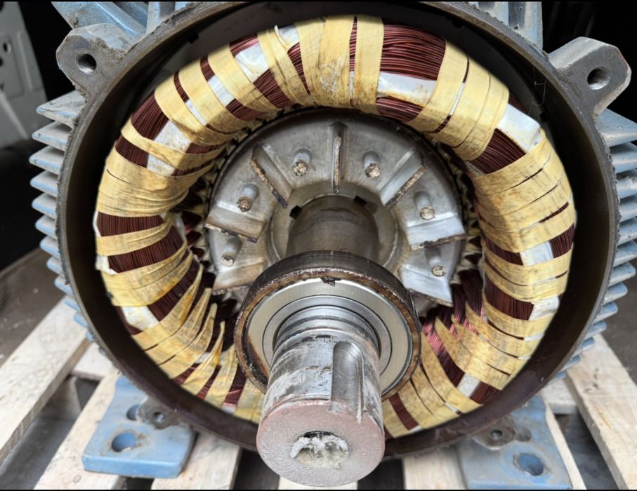 Przezwajanie przewijanie silników elektrycznych pomp prądnic agregatów