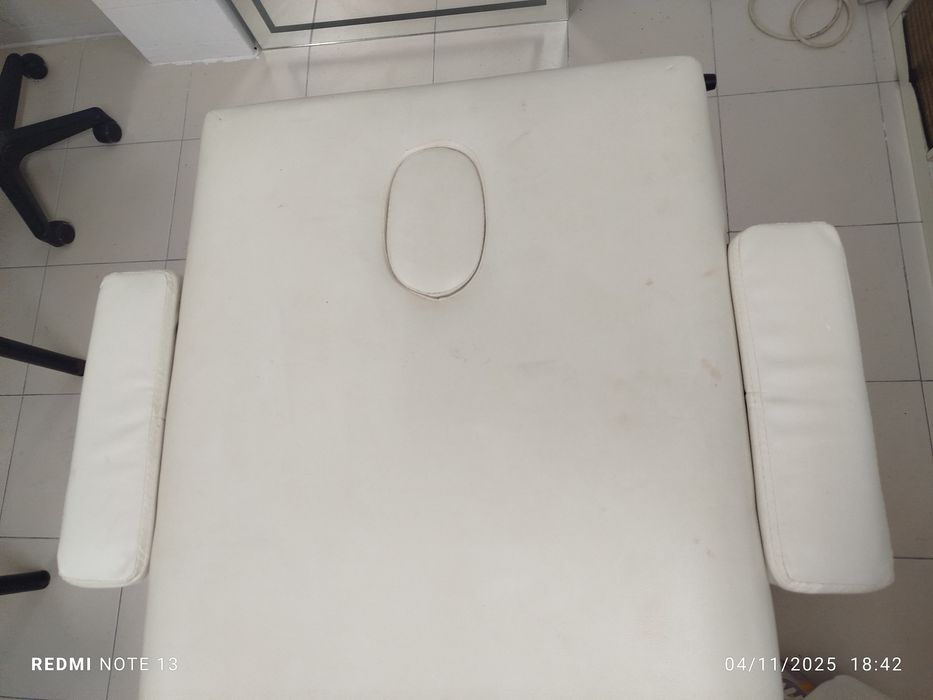 Marquesa portátil de madeira.