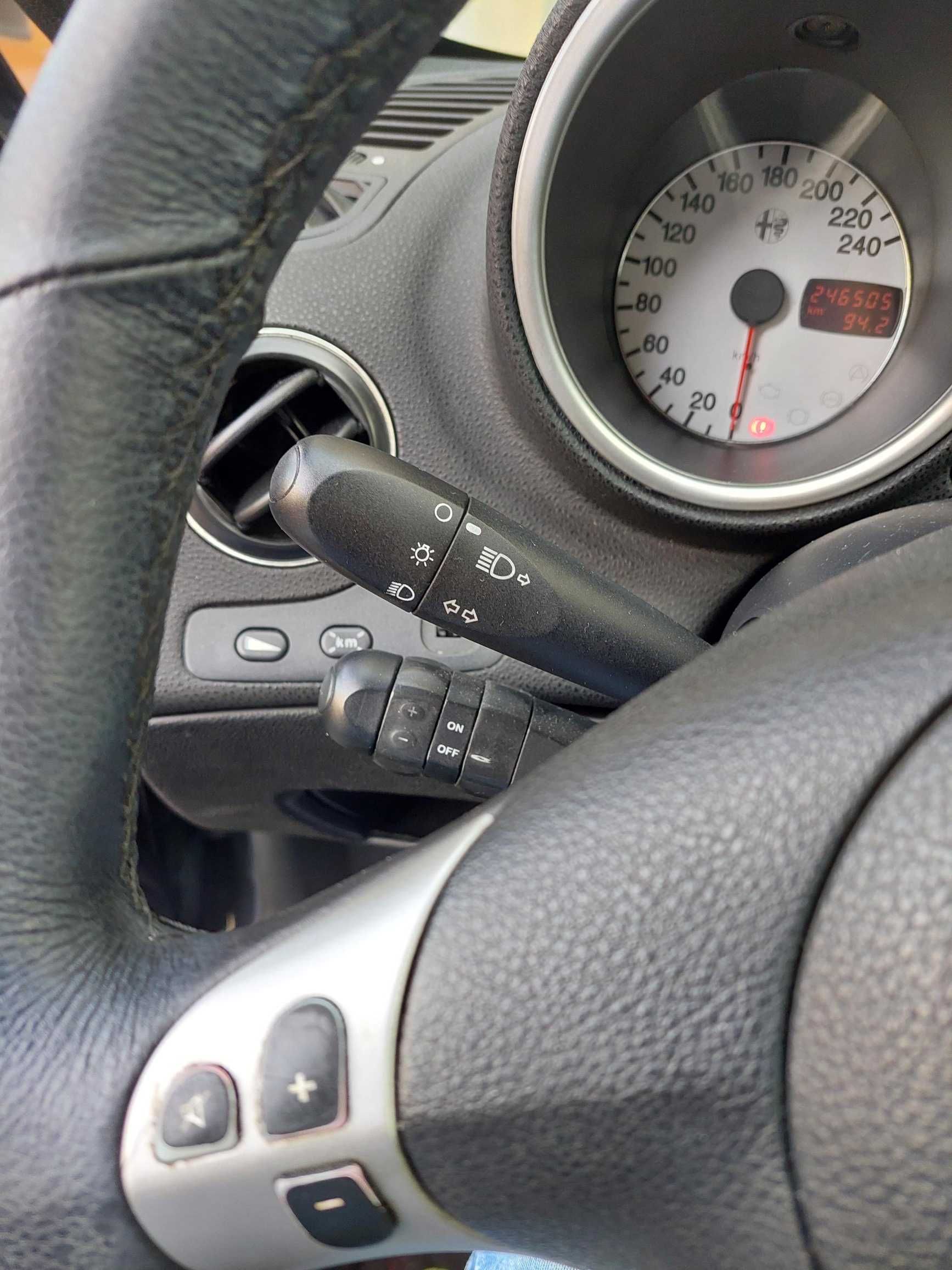Alfa Romeo 156 Sportwagon 1.9 multijet 16v - Ano 2003