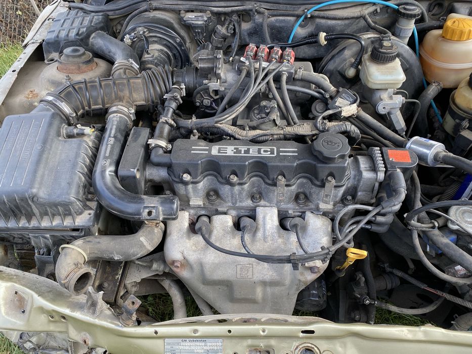 Продам део нексію по запчастинах