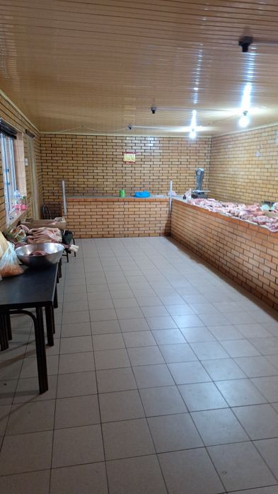 Продається комерційна нерухомість на ринку в м.Південне