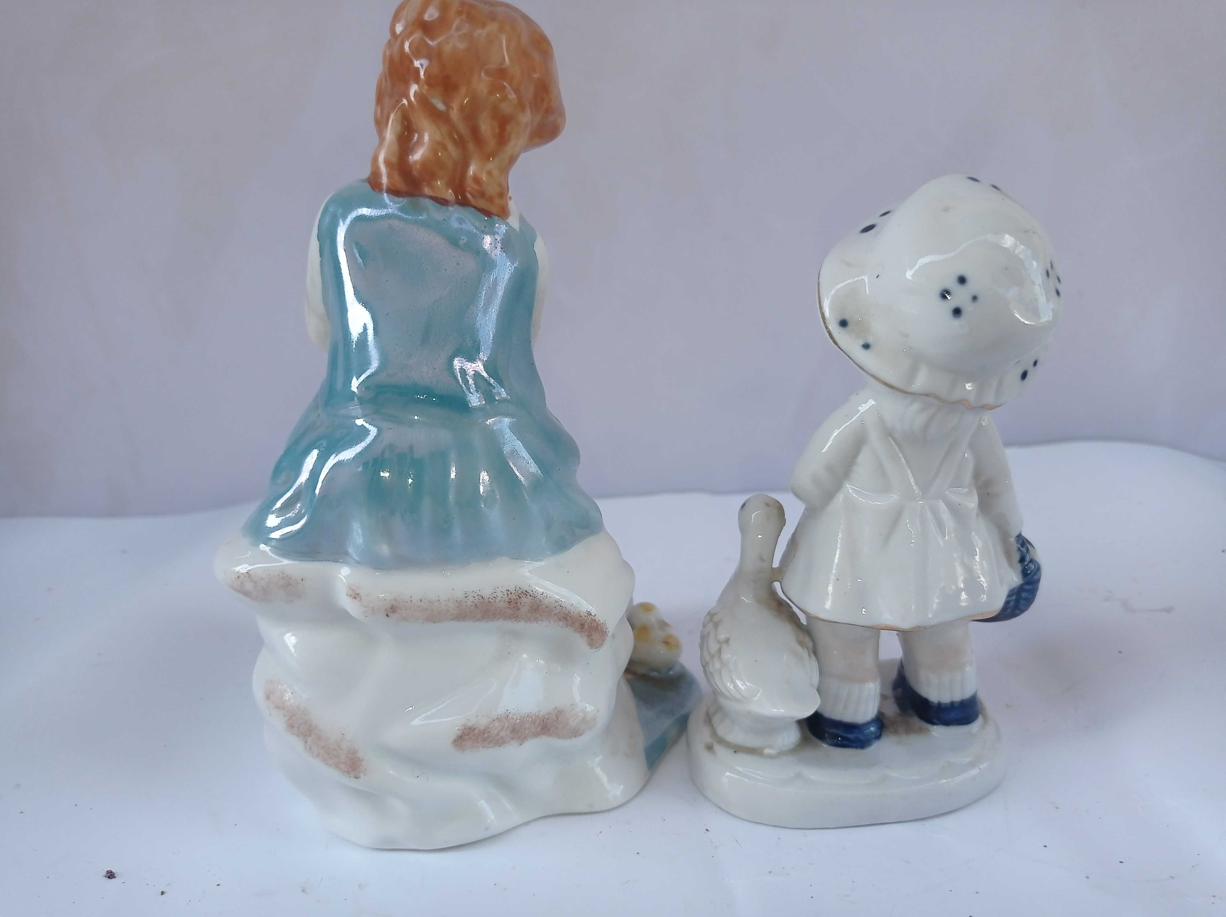 Piękne stare figurki - łabędzie - porcelana.