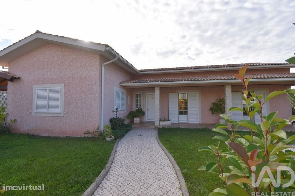 Casa / Villa T3 em Arrifana de 228,00 m2