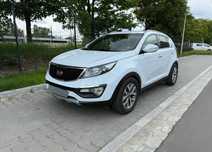 Kia Sportage.  1,6