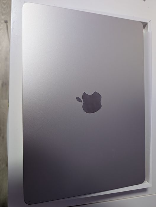 MacBook Air 13.6" M2 8 256 A2681