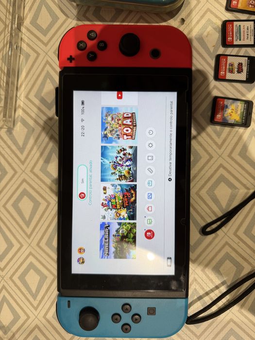 Nintendo Switch + Acessorios + Joycons Extra e 5 Jogos