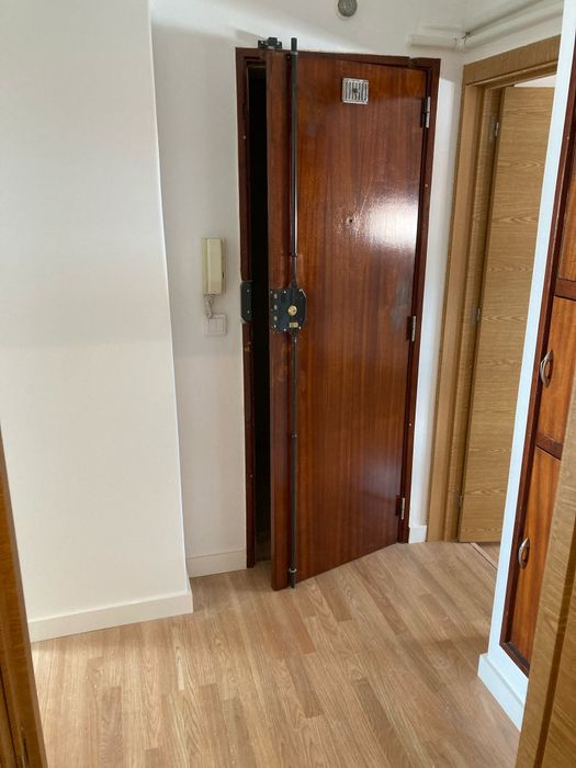 T2 Totalmente Remodelado - IST Técnico - Arroios/Alameda