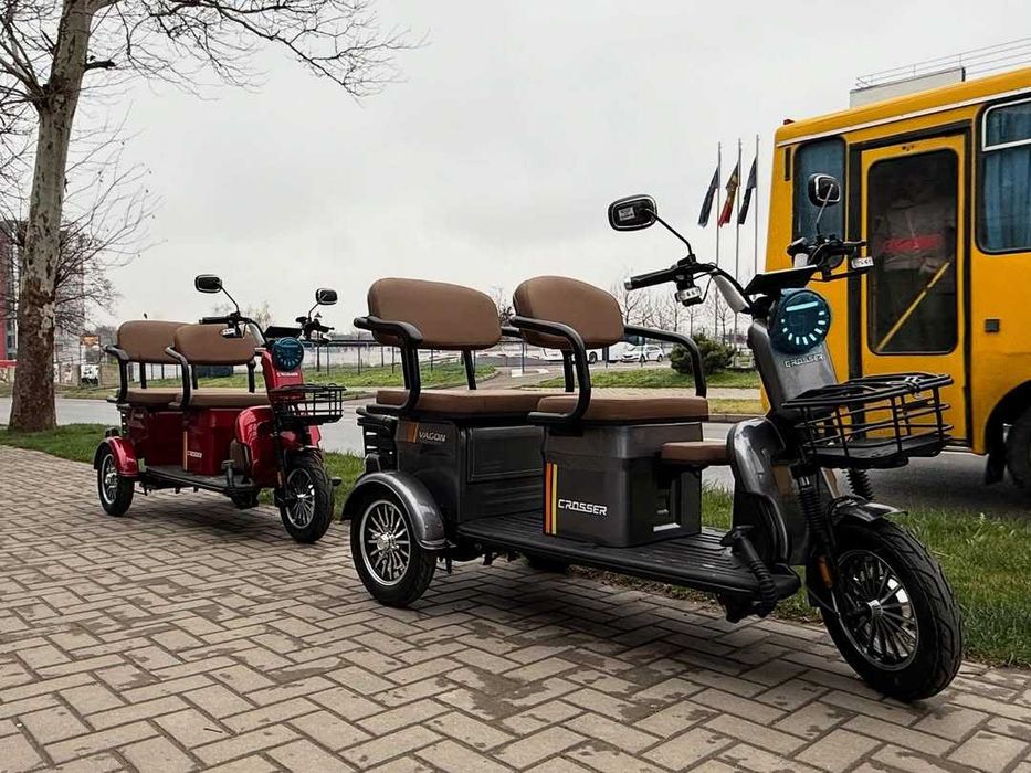 Электроскутер Crosser Vagon трицикл 3-х местный 800W/20A черный 2025