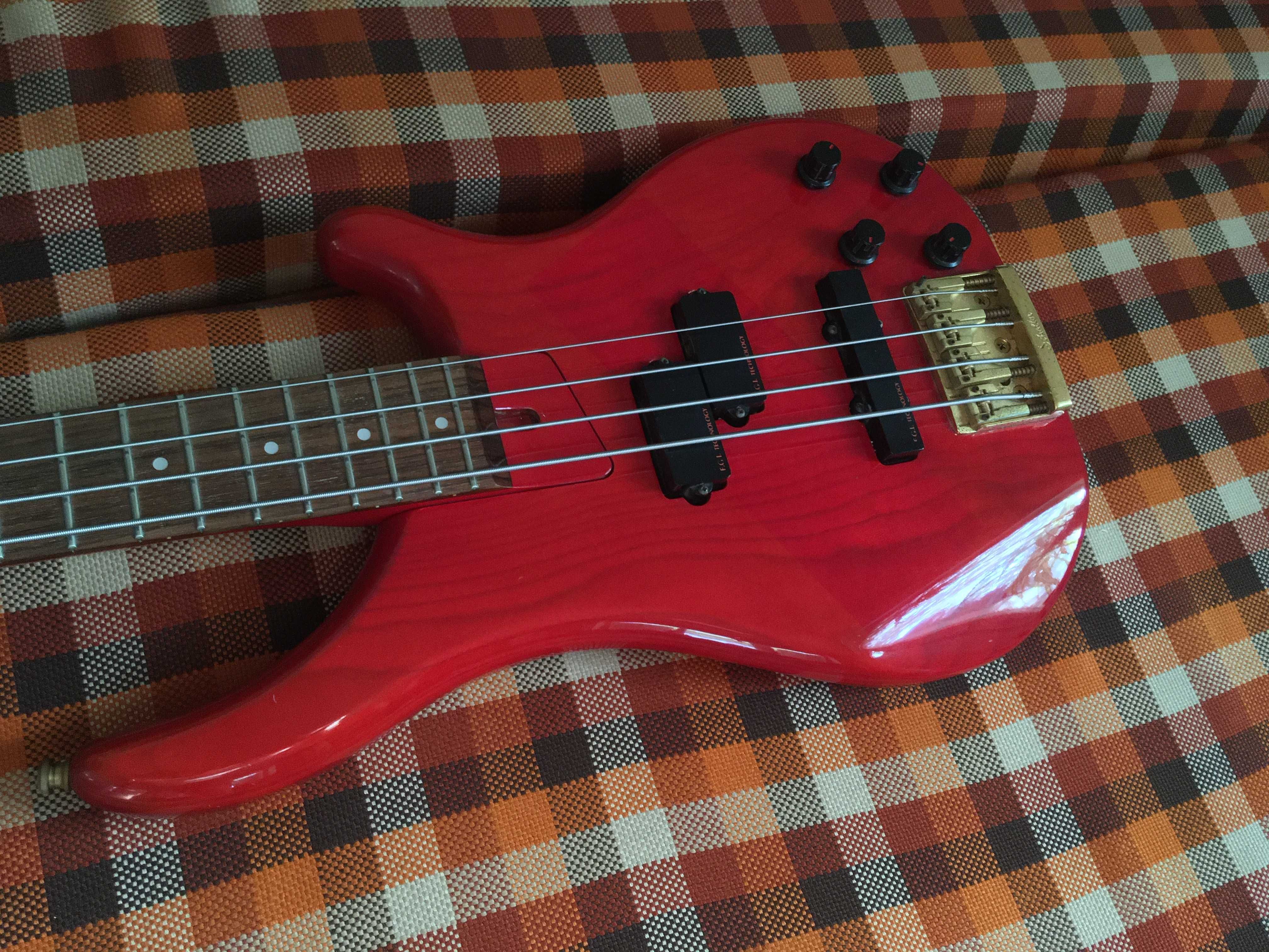 Бас Fernandes FRB-70 1980s Japan -  fender yamaha precision ibanez