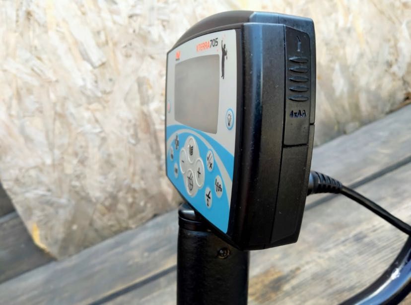 Металлоискатель «Гарантія» Minelab X-terra 705 Металошукач (ЯК НОВИЙ)