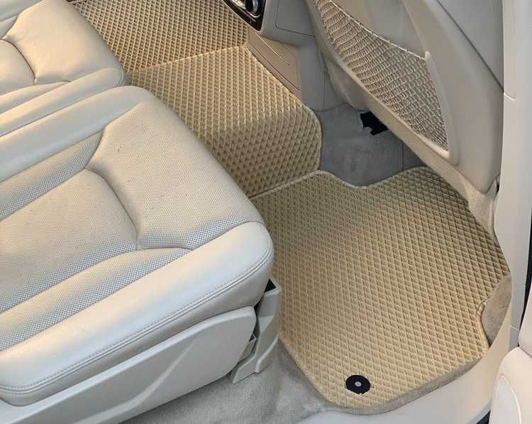 EVA Коврики в авто Audi А4 А6 Q5 Q7 Автоковрики в Багажник + Шильдики