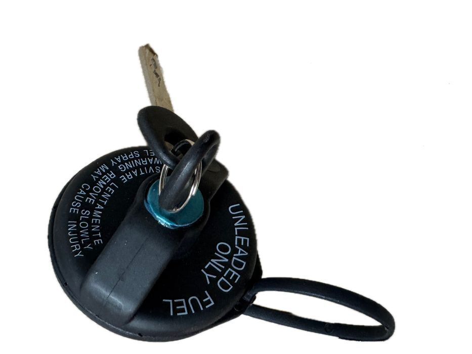 Korek wlewu paliwa zamykany Fiat Bravo Punto Seicento 500 Doblo