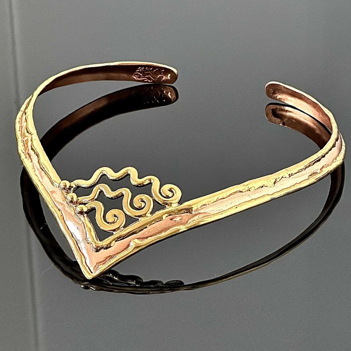 Artystyczny naszyjnik z miedź i złoto, wyrób wykonany w Londynie