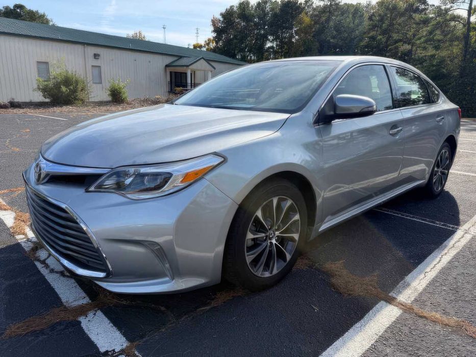 Toyota Avalon XLE      2016