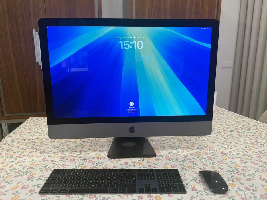 Apple iMac Pro - 27", Intel Xeon W, 128GB RAM, 64 GB GRAFICa, 4TB SDD
