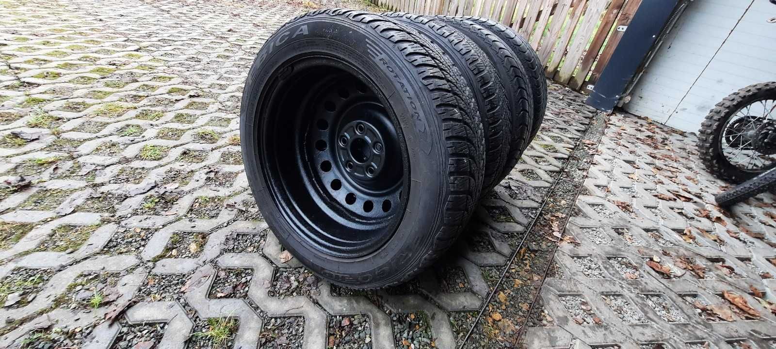 Komplet kół 16" z Toyota Avensis T27 - Opony + stalowe felgi + kołpaki