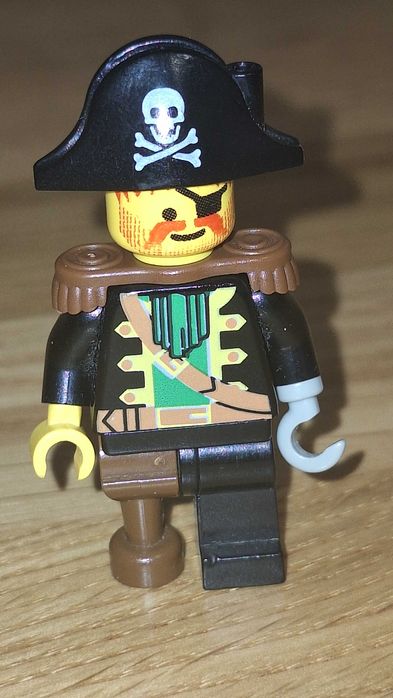 Lego pi055 Captain Roger - piraci pirates stan idealny jak nowy.