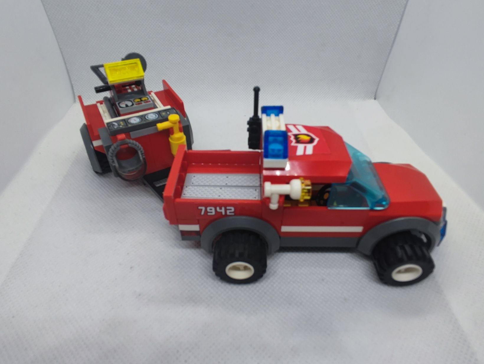 LEGO® 7942 City - Terenowa ekipa ratunkowa