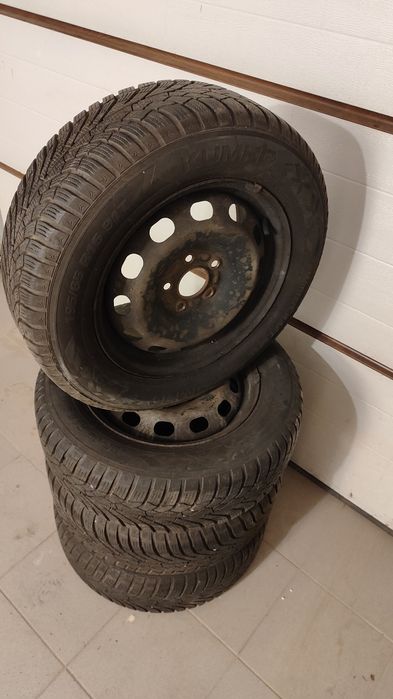 Opony koła zimowe Kuhmo Wintercraft WP52 195/65 R15 91T jak NOWE! 2024