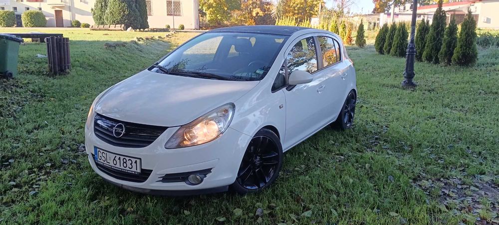 Opel Corsa D 1,4 benzyna