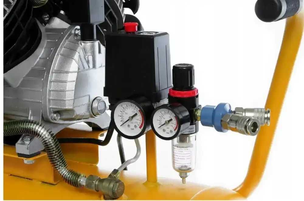 Компресор повітряний Huragan 50л 3.2кВт 10атм 360л/хв компрессор