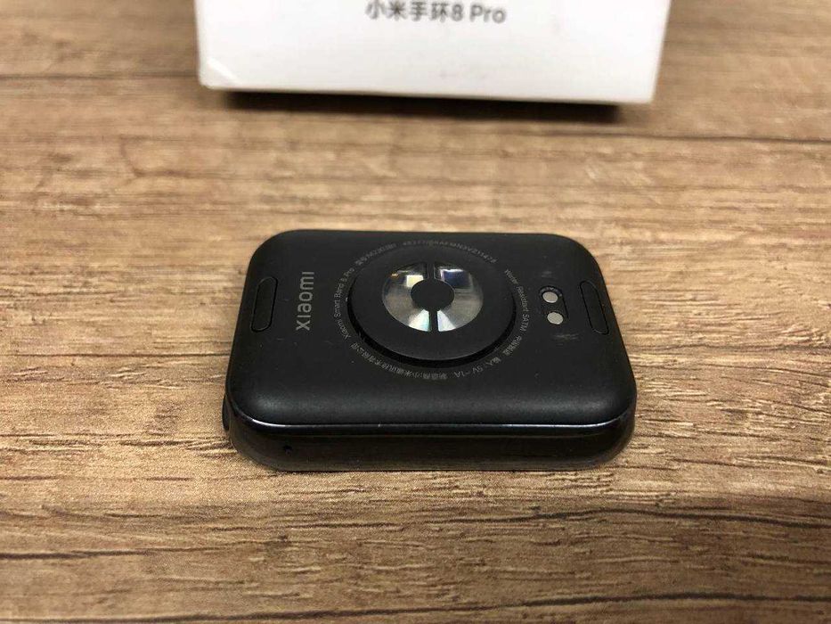 Годинник фітнес браслет Xiaomi Smart Band 8 Pro чорний