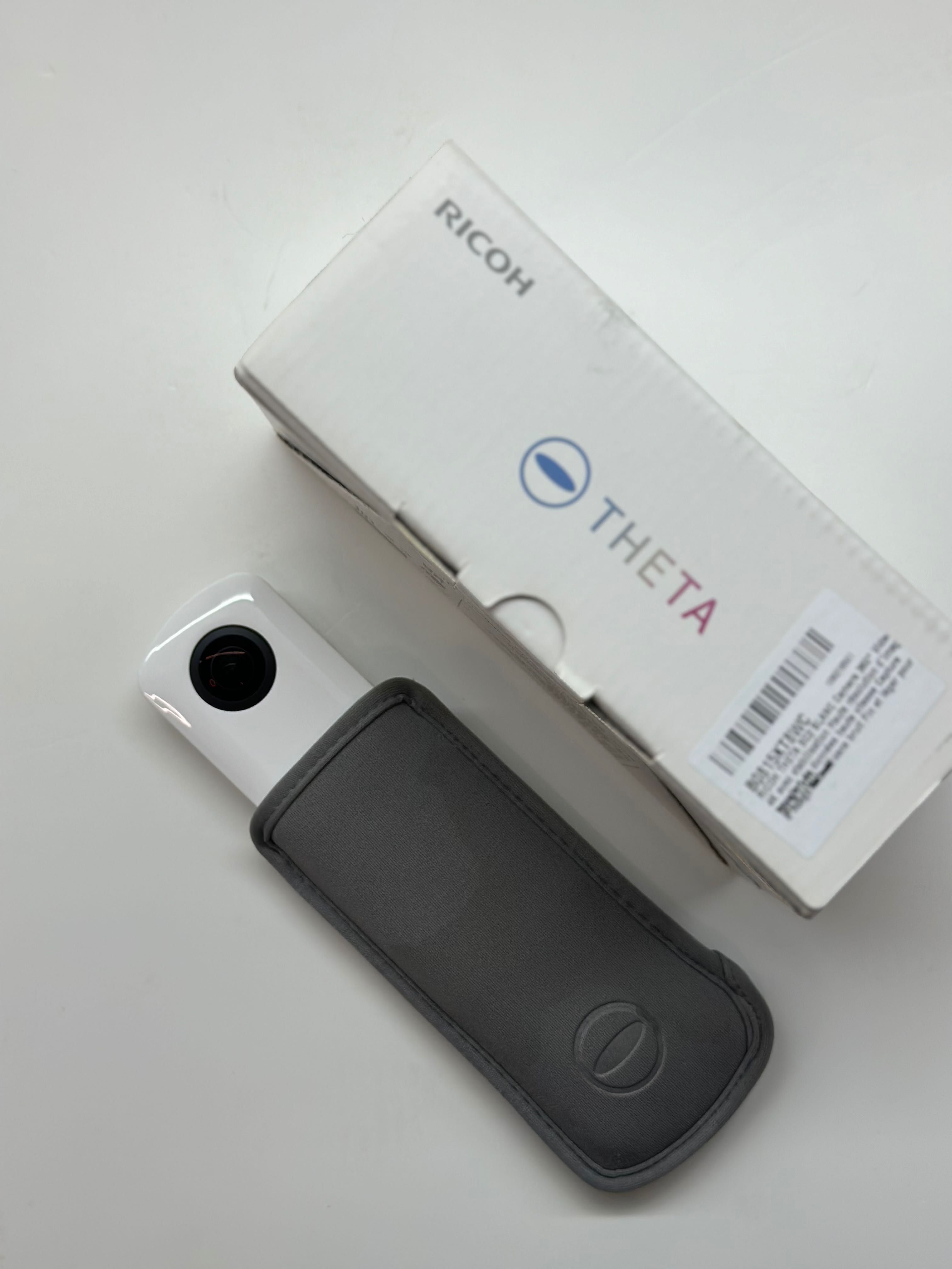 Camara 360º RICOH THETA SC2