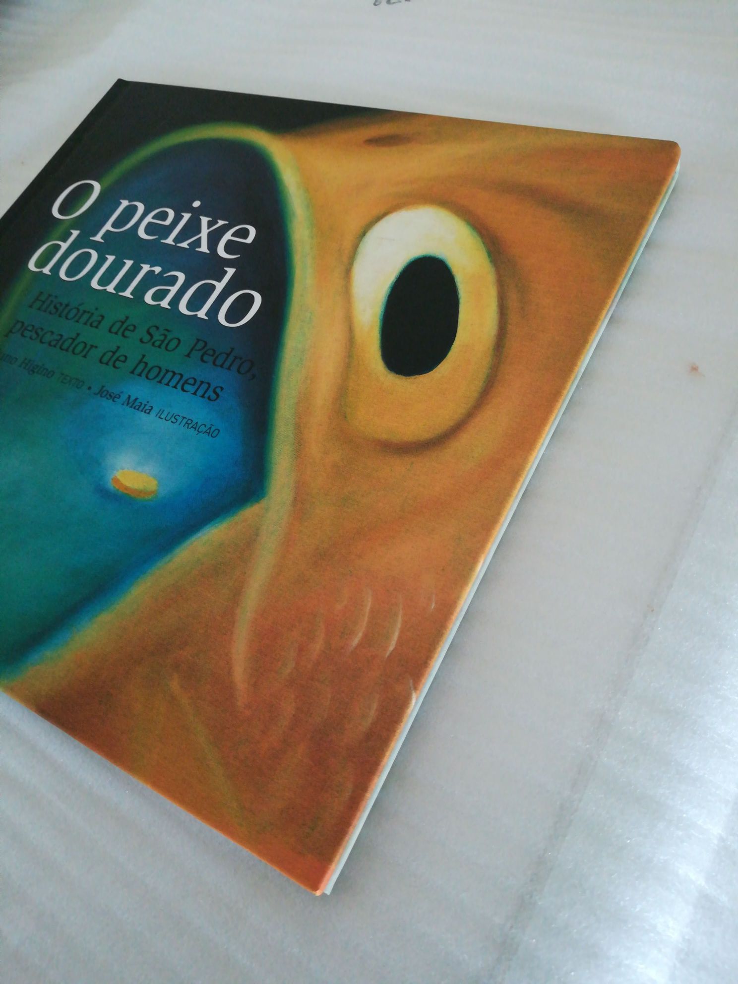 Livro infantil "O peixe dourado" de Nuno Higino