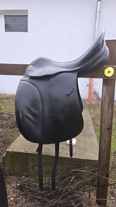 PRESTIGE Venus siodło ujeżdżeniowe 17/32